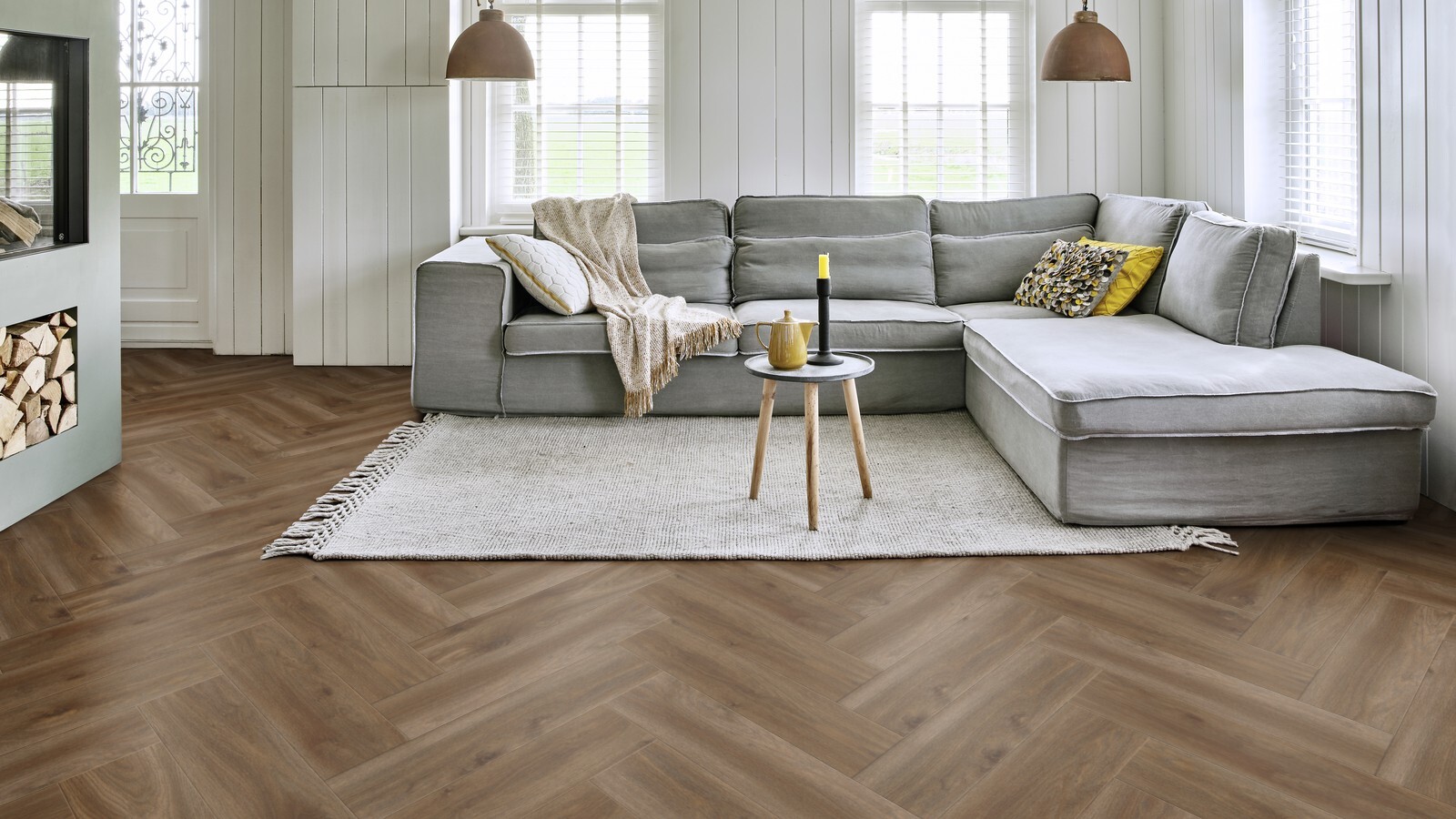 Moduleo Roots Visgraat Sierra Oak 58876V variant visgraat plak pvc in woonkamer sfeerfoto