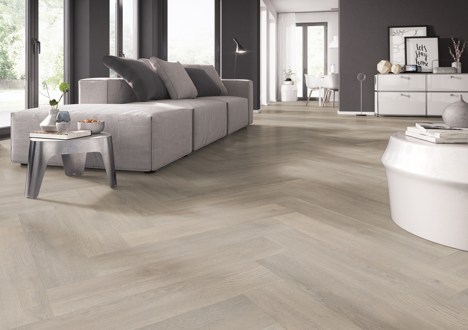 Sfeerbeeld in woonkamer met Belakos Palazzo Visgraat XL 70 plak PVC vloer