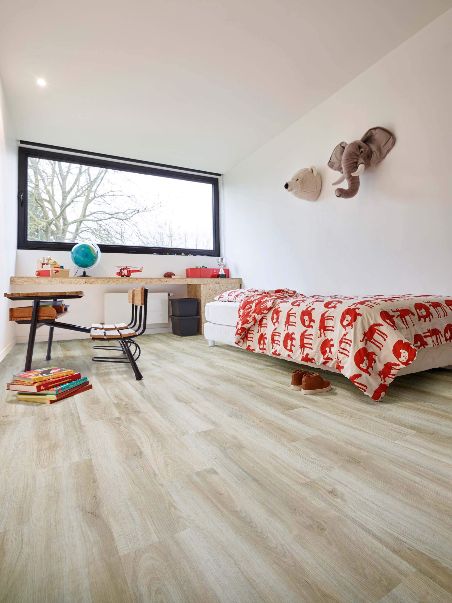Moduleo Roots Classic Oak 24228 Close-up van houtdessin variant PVC plank plak pvc met natuurlijke tekening