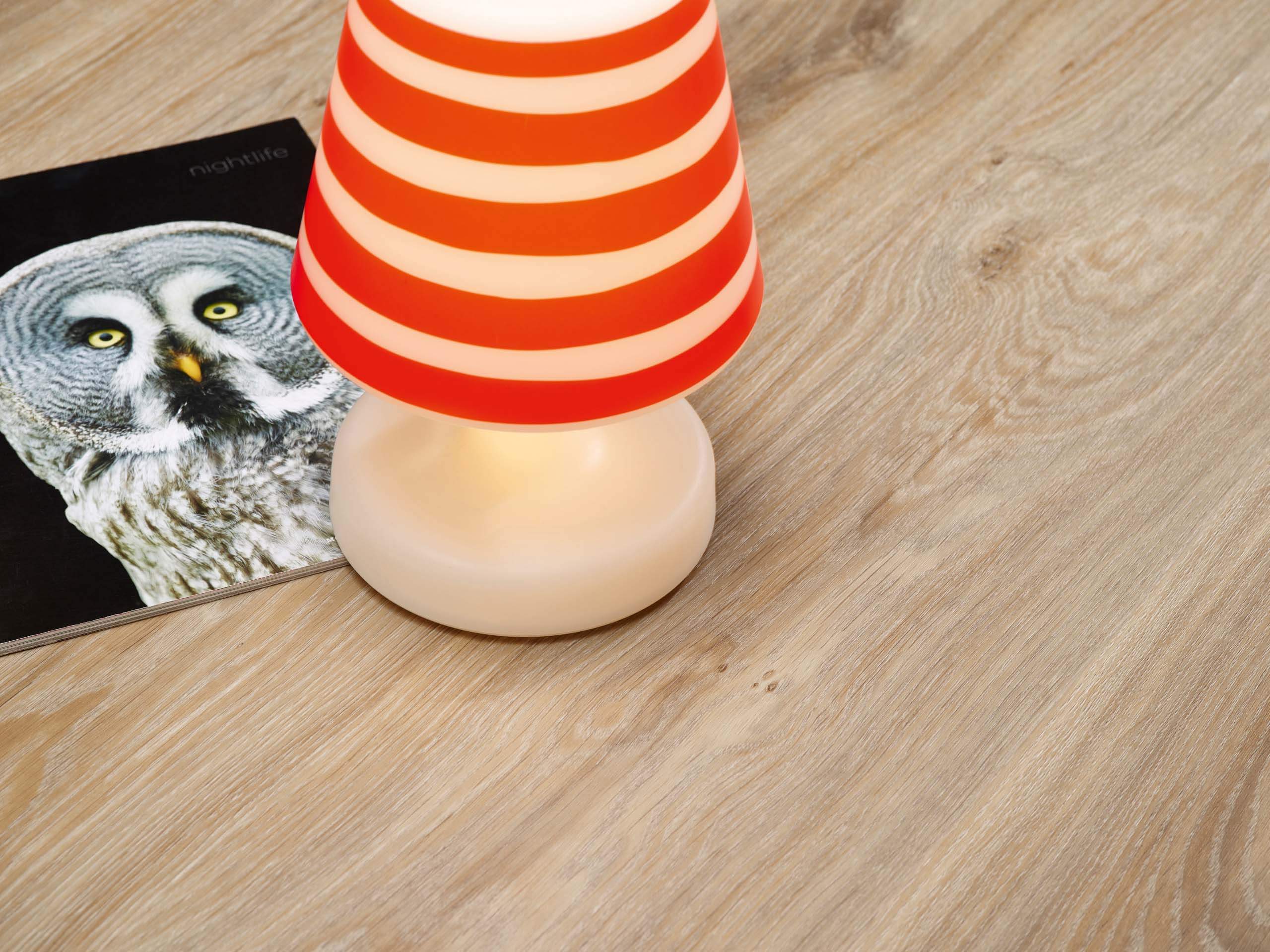 sfeerfoto Roots Blackjack Oak PVC plank plak pvc in woonkamer SKU 22229