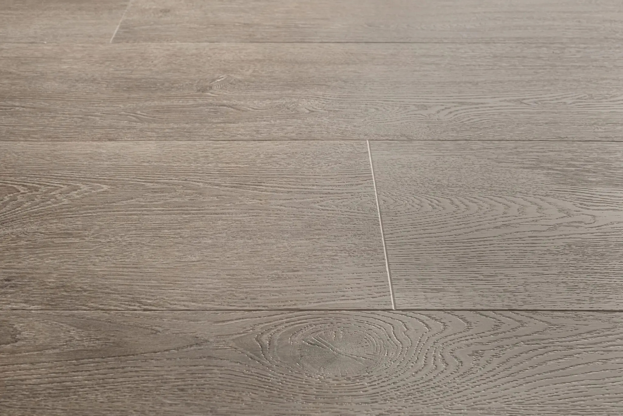 Hebeta Progress Warm Bruin 54818 plak PVC plank close-up met zicht op structuur en kleurverloop