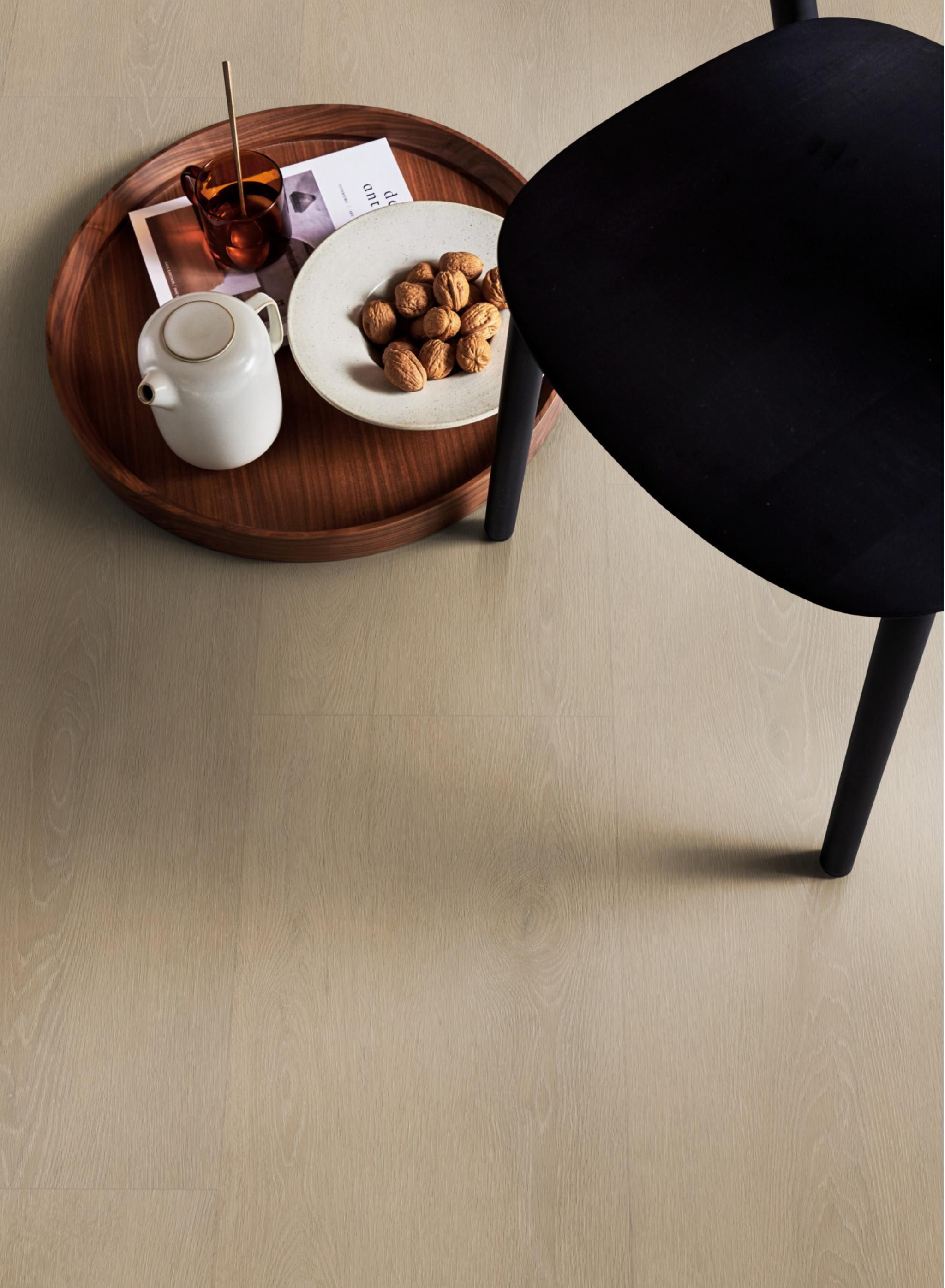 VTwonen Wide Board Click 6208700619 Kleur en structuur Warm Natural PVC plank click pvc met rustige kleurtoon