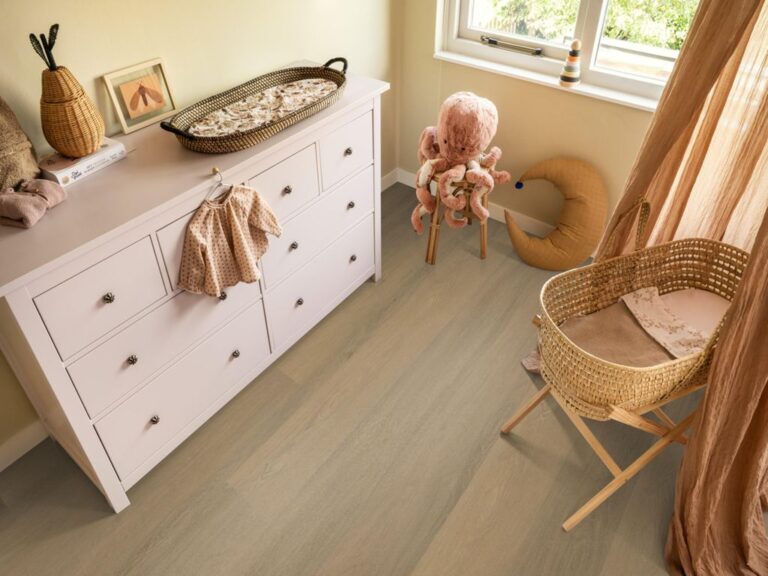 Ambiant Viranto Click 9042.7503.19 Kleur en structuur Warm Natural PVC plank click pvc met rustige kleurtoon