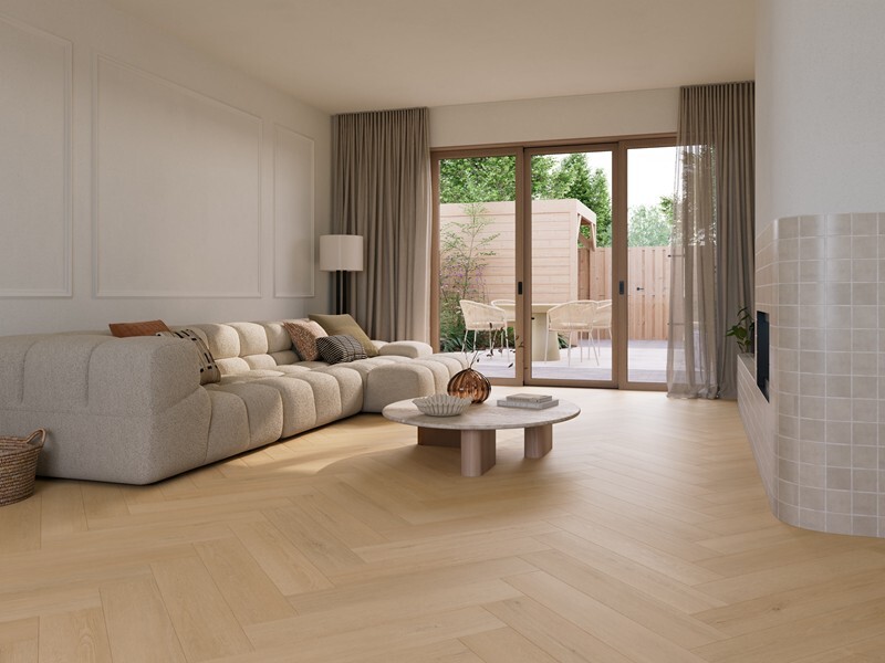Ground Studio Pure Oak Warm Naturel VC.20.60.2 visgraat click PVC gelegd in interieur met zicht op het visgraatpatroon