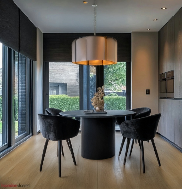 Hoomline Elegance 51313 Zwaan PVC plank plak pvc in woonkamer sfeerfoto