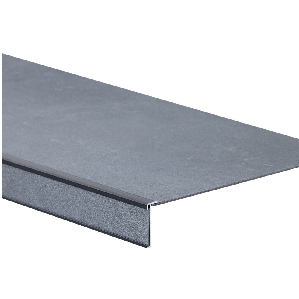  Detail van Ambiant Sarino traprenovatie Dark Grey traprenovatie traprenovatie pakket met treden, stootborden en trapneuzen, artikel 5639411111