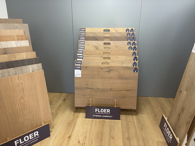 Floer laminaat in onze showroom